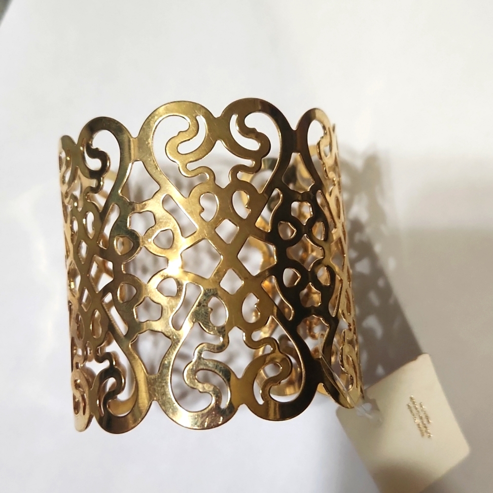 New Heart scrolled goldtoned cuff bracelet